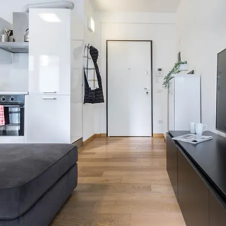 Joivy Superb Flat For 4 With Balcony Near Centrale * Milan