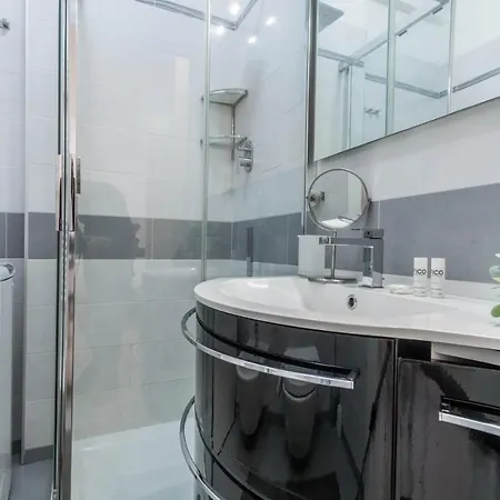 Joivy Superb Flat For 4 With Balcony Near Centrale Apartment *