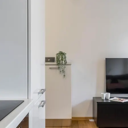 Joivy Superb Flat For 4 With Balcony Near Centrale Apartment Milan
